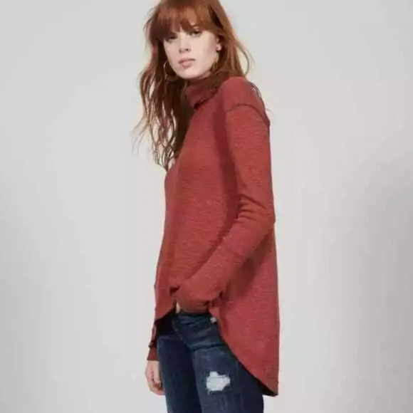 Free People We the Free Split Back Turtleneck
Long Sleeve in Burnt Orange - Picture 2 of 15